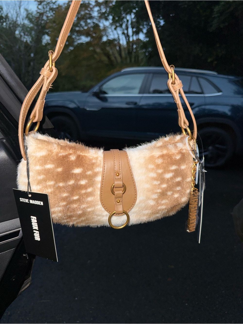 Steve Madden Faux Fur Shoulder Bag in Spotted Tan
